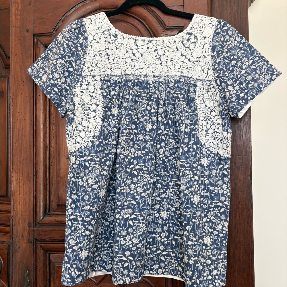 Mi Golondrina Blue and White Floral Blouse